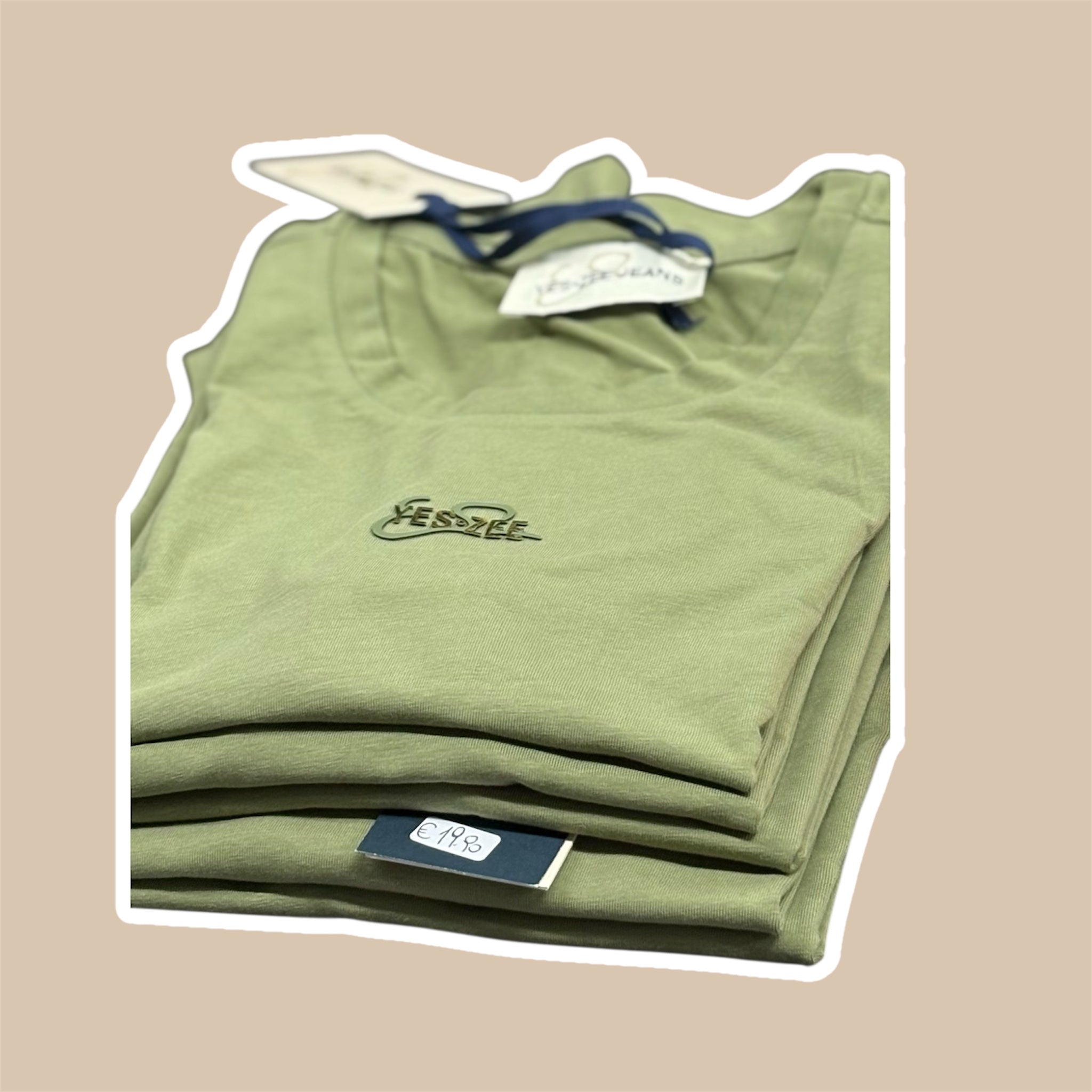 Top donna crop YES ZEE